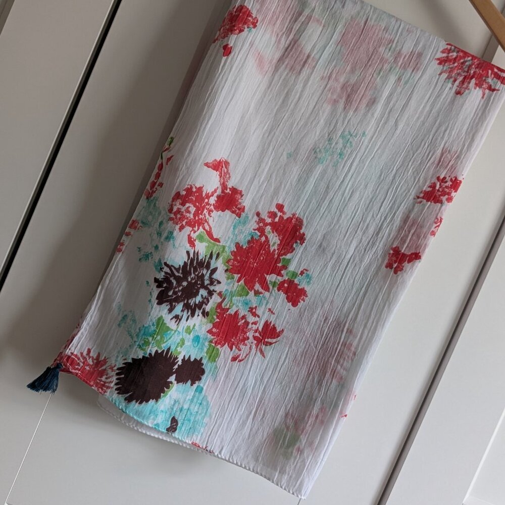 BN 💯 Organic Cotton watercolor Scarf with Tassels (2)